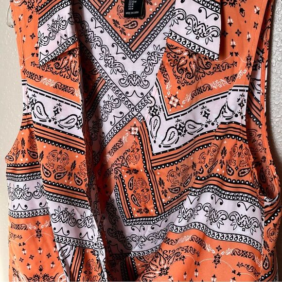 Rachel Zoe Orange/Black Paisley Faux Wrap Sleeveless Cropped Blouse Size Medium - Picture 4 of 9